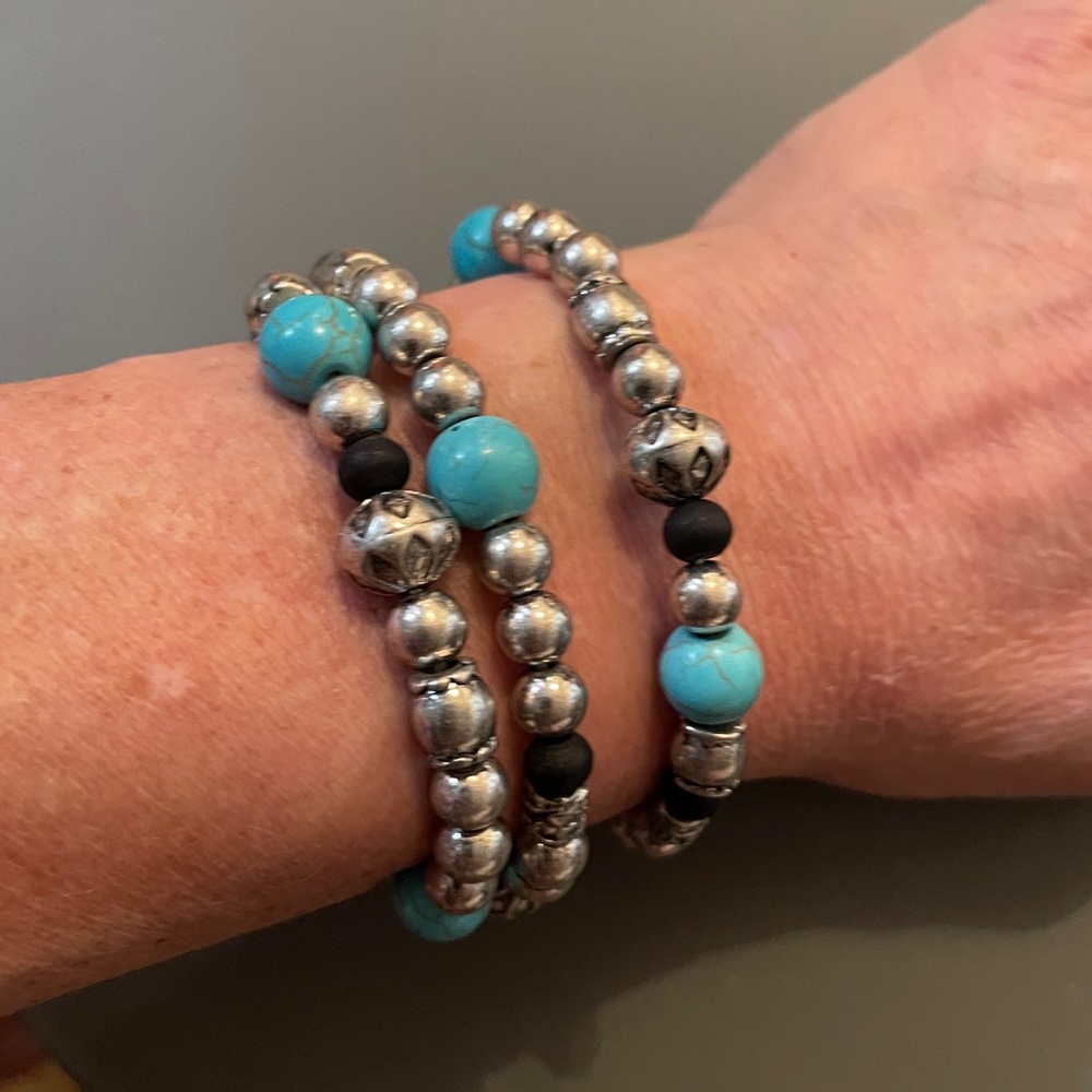 Free People Beaded Turquoise Silver-tone Stretch Bracelets, Lot of 3, NWT! - Picture 11 of 16
